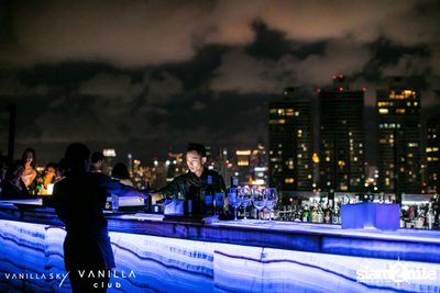 Vanilla Mile High Club Party at Vanilla Sky Rooftop Bar — photo 26