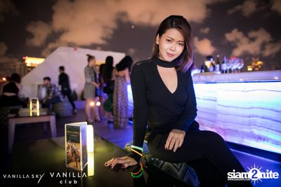 Vanilla Mile High Club Party at Vanilla Sky Rooftop Bar — photo 34