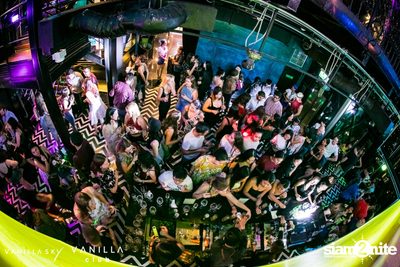Vanilla Mile High Club Party at Vanilla Sky Rooftop Bar — photo 53