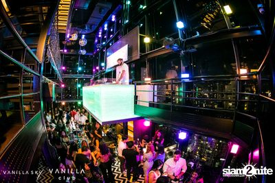 Vanilla Mile High Club Party at Vanilla Sky Rooftop Bar — photo 57