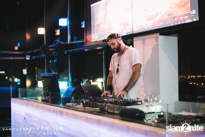 Vanilla Mile High Club Party at Vanilla Sky Rooftop Bar — photo 60