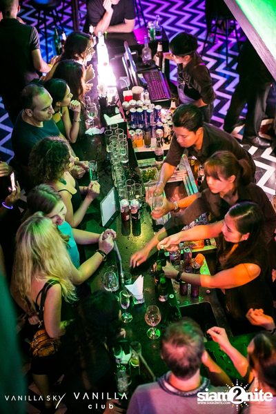 Vanilla Mile High Club Party at Vanilla Sky Rooftop Bar — photo 62