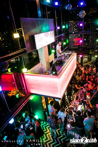 Vanilla Mile High Club Party at Vanilla Sky Rooftop Bar — photo 69
