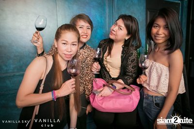 Vanilla Mile High Club Party at Vanilla Sky Rooftop Bar — photo 78