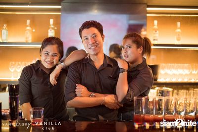 Vanilla Mile High Club Party at Vanilla Sky Rooftop Bar — photo 113