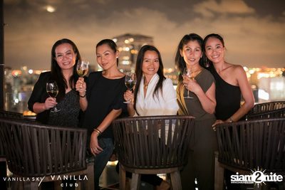 Vanilla Mile High Club Party at Vanilla Sky Rooftop Bar — photo 115