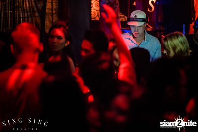 BLING IT กับ Bangkok Invaders ที่ ซิง ซิง เธียเตอร์ — photo 44