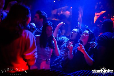 BLING IT กับ Bangkok Invaders ที่ ซิง ซิง เธียเตอร์ — photo 49