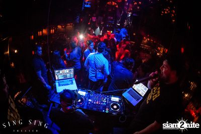 BLING IT กับ Bangkok Invaders ที่ ซิง ซิง เธียเตอร์ — photo 71