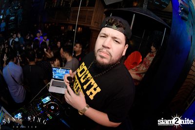 BLING IT กับ Bangkok Invaders ที่ ซิง ซิง เธียเตอร์ — photo 75
