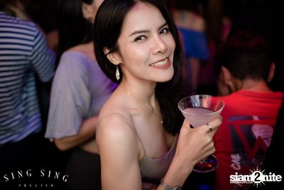 BLING IT กับ Bangkok Invaders ที่ ซิง ซิง เธียเตอร์ — photo 94