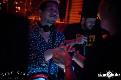 BLING IT กับ Bangkok Invaders ที่ ซิง ซิง เธียเตอร์ — photo 113