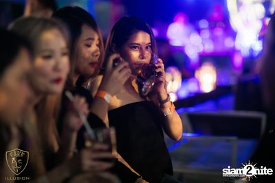 Grand Opening กับ Boy Peacemaker ที่ เฟค อิลลูชั่น — photo 56