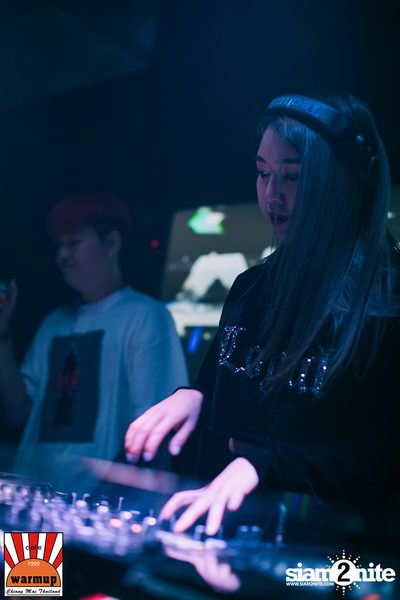VJAXX ที่ วอร์ม อัพ คาเฟ่ เชียงใหม่ — photo 6