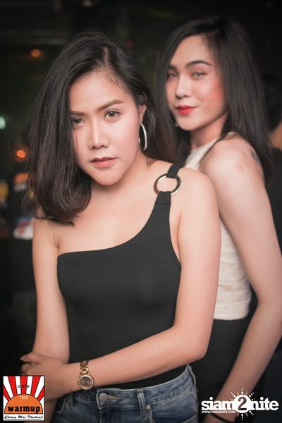 VJAXX ที่ วอร์ม อัพ คาเฟ่ เชียงใหม่ — photo 16