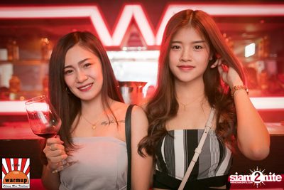 VJAXX ที่ วอร์ม อัพ คาเฟ่ เชียงใหม่ — photo 25
