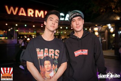 VJAXX ที่ วอร์ม อัพ คาเฟ่ เชียงใหม่ — photo 32