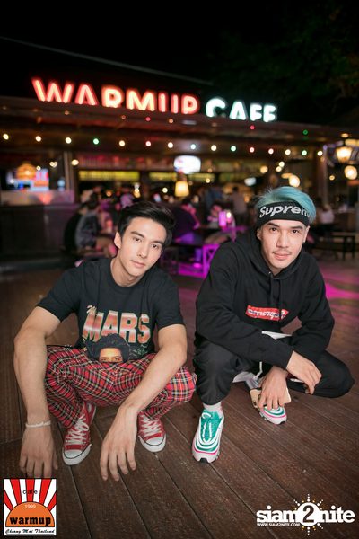 VJAXX ที่ วอร์ม อัพ คาเฟ่ เชียงใหม่ — photo 33