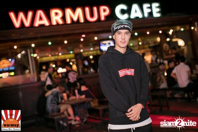 VJAXX ที่ วอร์ม อัพ คาเฟ่ เชียงใหม่ — photo 36