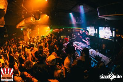 VJAXX ที่ วอร์ม อัพ คาเฟ่ เชียงใหม่ — photo 106