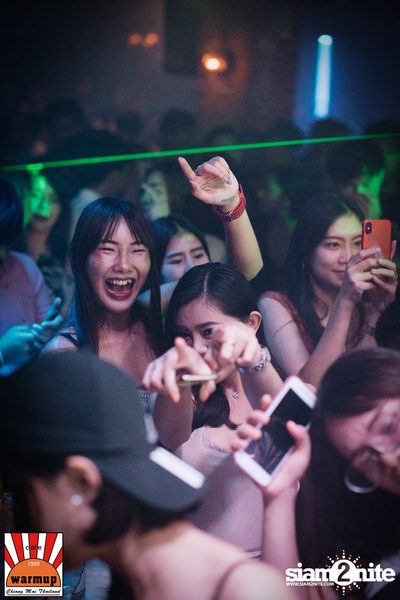 VJAXX ที่ วอร์ม อัพ คาเฟ่ เชียงใหม่ — photo 141