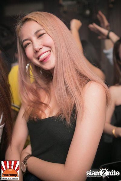 VJAXX ที่ วอร์ม อัพ คาเฟ่ เชียงใหม่ — photo 158