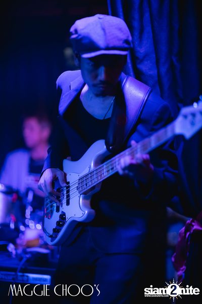 Equilibrium II Dan Buri x Mae Happyair ที่ แม็กกี้ ชูส์ — photo 11