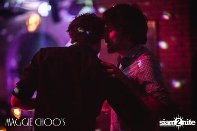 Equilibrium II Dan Buri x Mae Happyair ที่ แม็กกี้ ชูส์ — photo 58