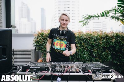 Splash Pool Party at Aloft Bangkok - Sukhumvit 11 — photo 1