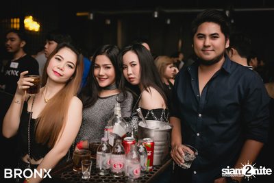 Cocktail ที่ บรองซ์ — photo 96