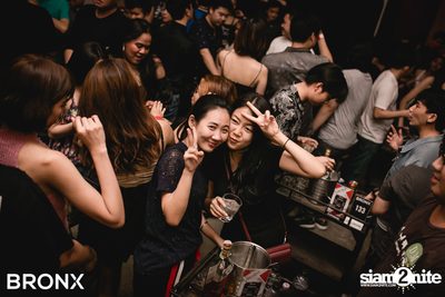 Cocktail ที่ บรองซ์ — photo 221
