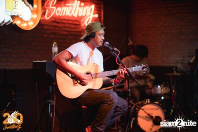 Aphriom x Pla Nil Tem Baan at 20Something Bar — photo 11