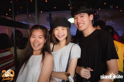 Aphriom x Pla Nil Tem Baan at 20Something Bar — photo 95