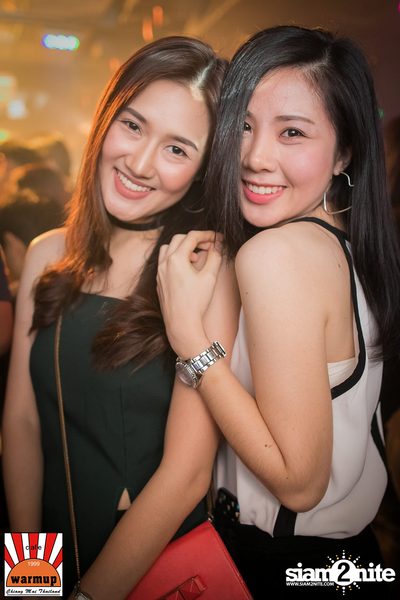 ป๊อป ปองกูล ที่ วอร์ม อัพ คาเฟ่ เชียงใหม่ — photo 3