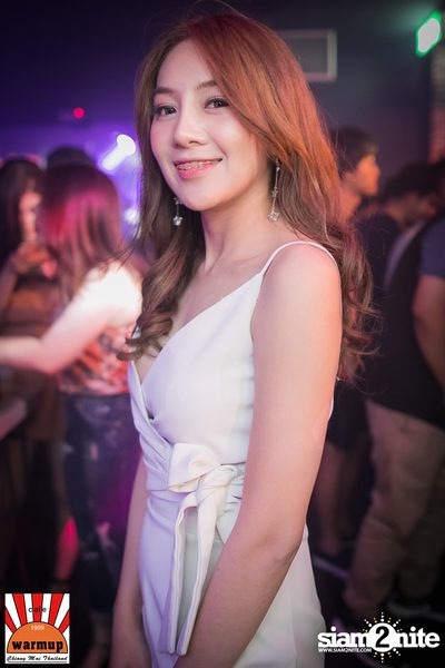 ป๊อป ปองกูล ที่ วอร์ม อัพ คาเฟ่ เชียงใหม่ — photo 8
