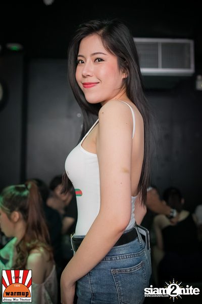 ป๊อป ปองกูล ที่ วอร์ม อัพ คาเฟ่ เชียงใหม่ — photo 14