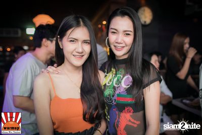 ป๊อป ปองกูล ที่ วอร์ม อัพ คาเฟ่ เชียงใหม่ — photo 15