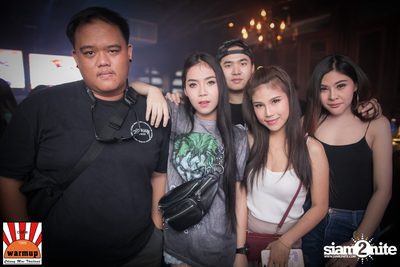 ป๊อป ปองกูล ที่ วอร์ม อัพ คาเฟ่ เชียงใหม่ — photo 17