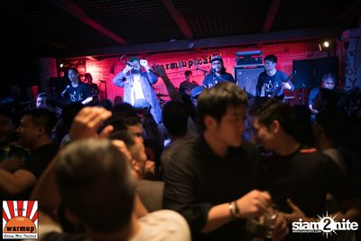 ป๊อป ปองกูล ที่ วอร์ม อัพ คาเฟ่ เชียงใหม่ — photo 85