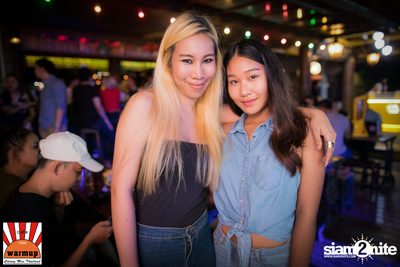 ป๊อป ปองกูล ที่ วอร์ม อัพ คาเฟ่ เชียงใหม่ — photo 87