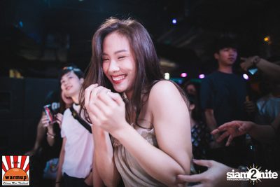 ป๊อป ปองกูล ที่ วอร์ม อัพ คาเฟ่ เชียงใหม่ — photo 120