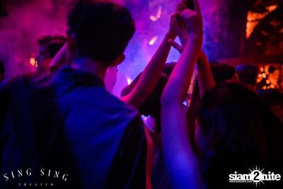 BLING IT กับ Bangkok Invaders ที่ ซิง ซิง เธียเตอร์ — photo 34