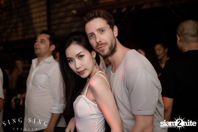 BLING IT กับ Bangkok Invaders ที่ ซิง ซิง เธียเตอร์ — photo 36