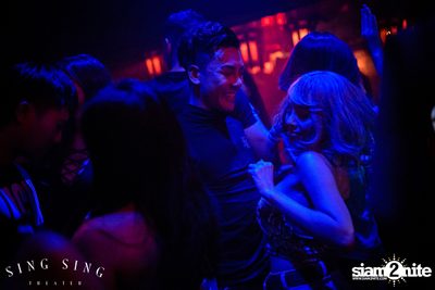BLING IT กับ Bangkok Invaders ที่ ซิง ซิง เธียเตอร์ — photo 63