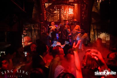 BLING IT กับ Bangkok Invaders ที่ ซิง ซิง เธียเตอร์ — photo 77