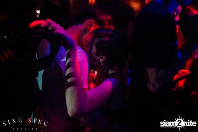 BLING IT กับ Bangkok Invaders ที่ ซิง ซิง เธียเตอร์ — photo 104