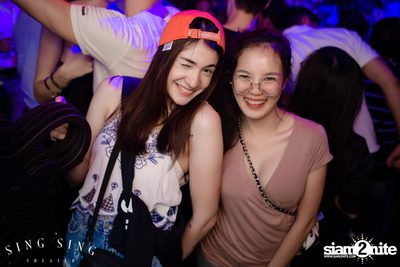 BLING IT กับ Bangkok Invaders ที่ ซิง ซิง เธียเตอร์ — photo 108