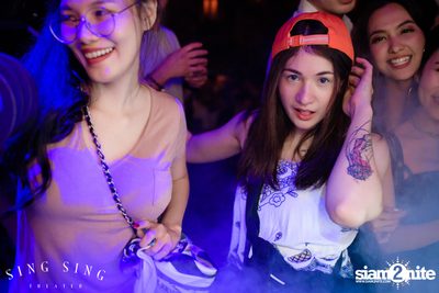 BLING IT กับ Bangkok Invaders ที่ ซิง ซิง เธียเตอร์ — photo 113