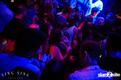 BLING IT กับ Bangkok Invaders ที่ ซิง ซิง เธียเตอร์ — photo 116