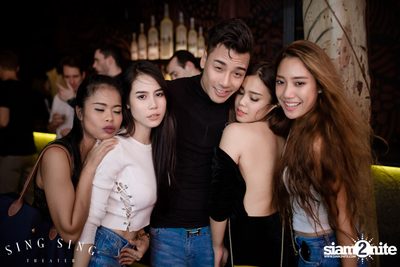 BLING IT กับ Bangkok Invaders ที่ ซิง ซิง เธียเตอร์ — photo 132